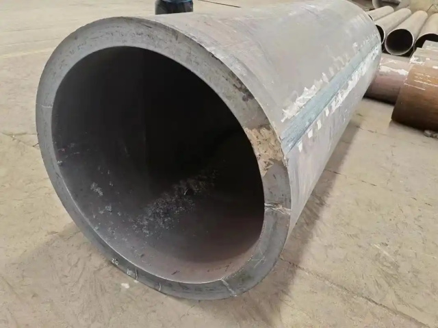 乌苏30CrMo大口径无缝钢管